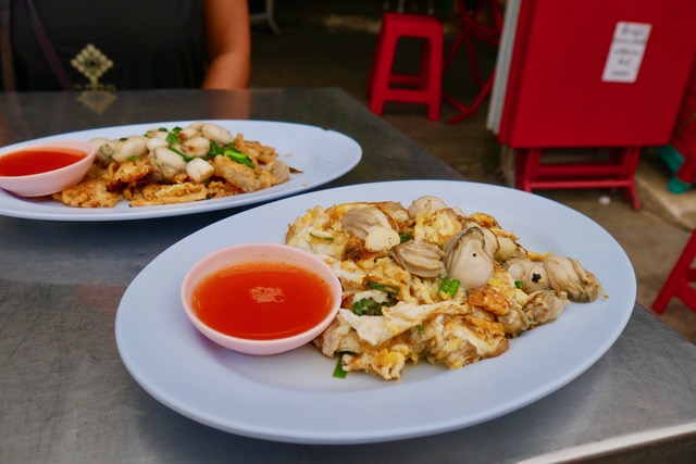 What to eat in Yaowarat - Chinatown, Bangkok, Thailand