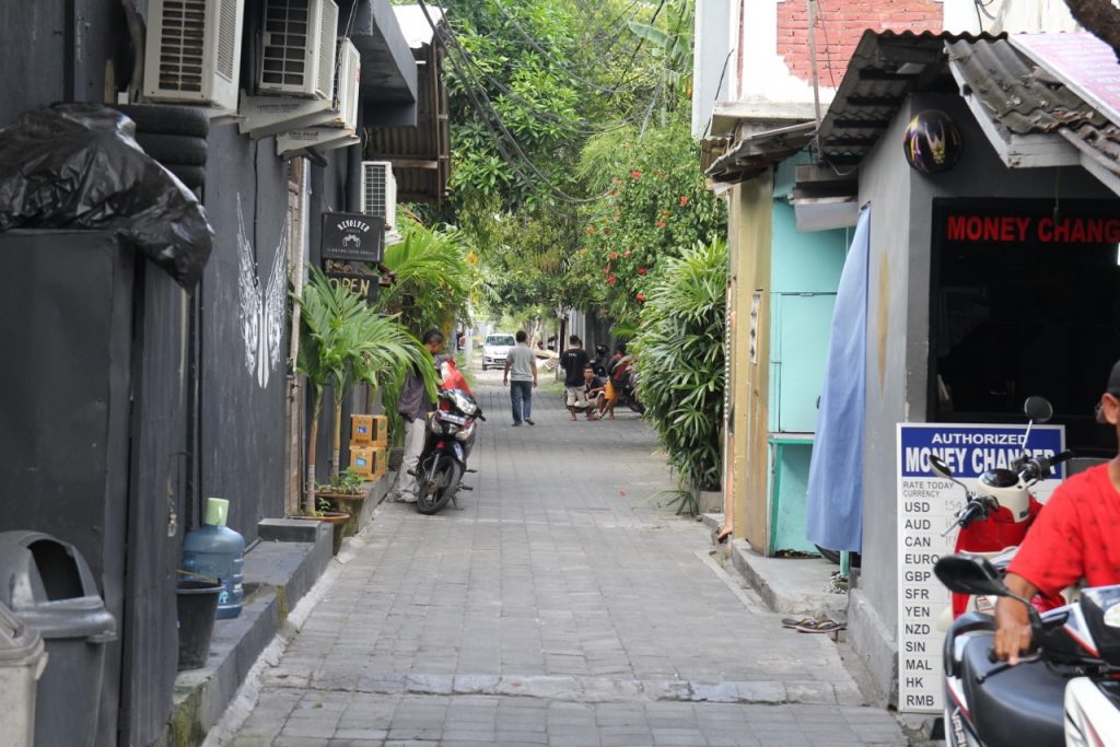 Best restaurants in Seminyak: Revolver cafe, Seminyak, Bali