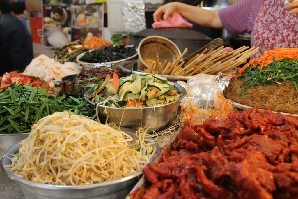 Seoul Gwangjang Market food banchan