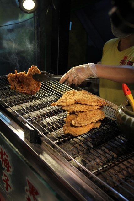 Taiwan street food: Deep fried chicken cutlet, Taiwan