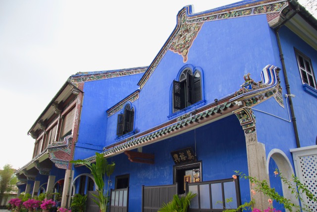 What to do in Penang: Visit The Blue Mansion