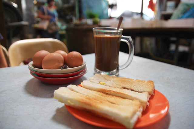 KL food: traditional kopitiam breakfast